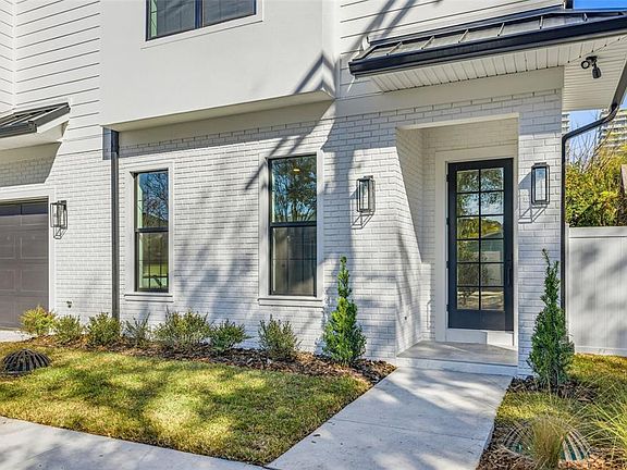 3012 S Esperanza Ave